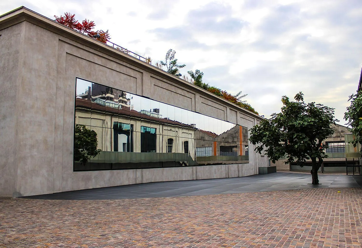 Xenia Apartments - Moderno Appartamento In Fondazione Prada Milán